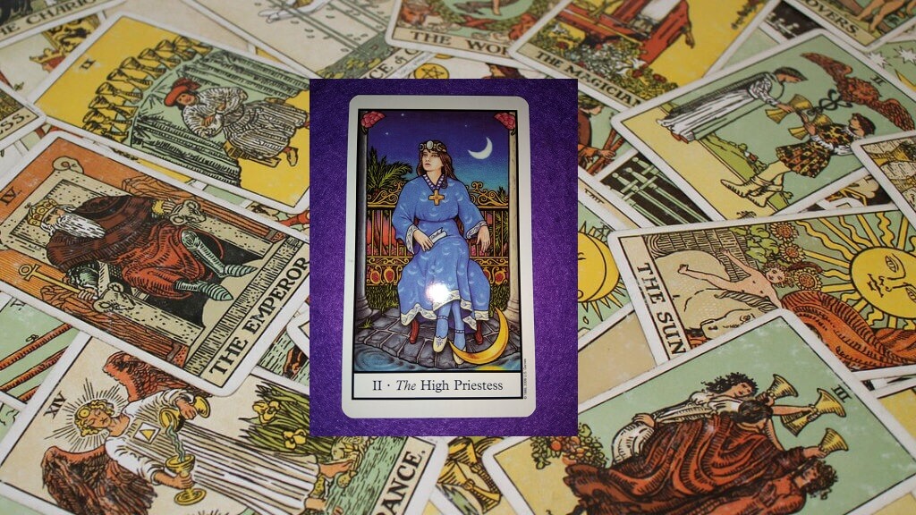 Carta del Tarot-La suma Sacerdotisa